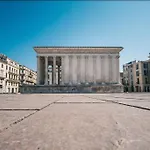 L\'Historien - Avec Balcon Coeur De Nimes