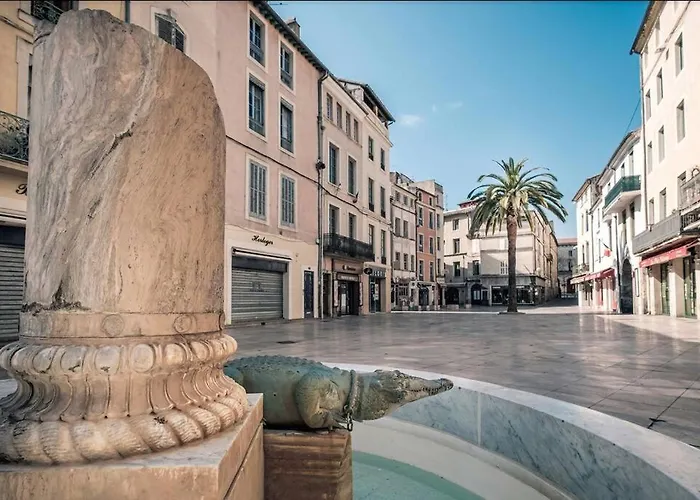 L\'Historien - Avec Balcon Coeur De Nimes