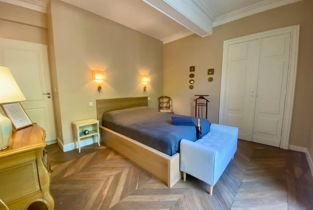 Apartment L'historien - Avec Balcon Coeur De Nîmes